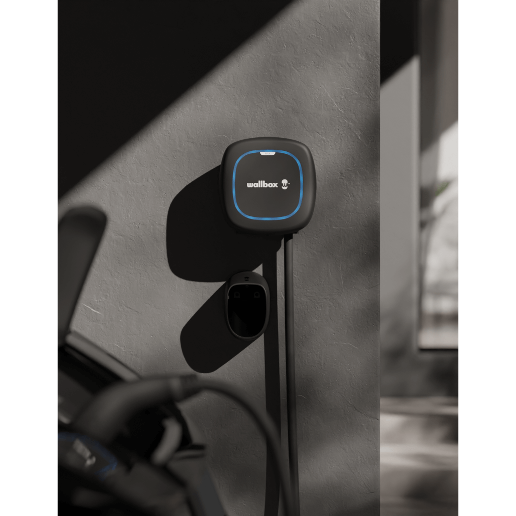 Wallbox Pulsar Max: Smart EV Charger (7.4kW/22kW)